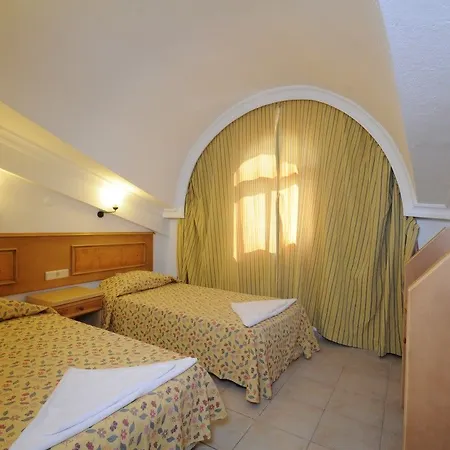 Kocer Club מרמריס